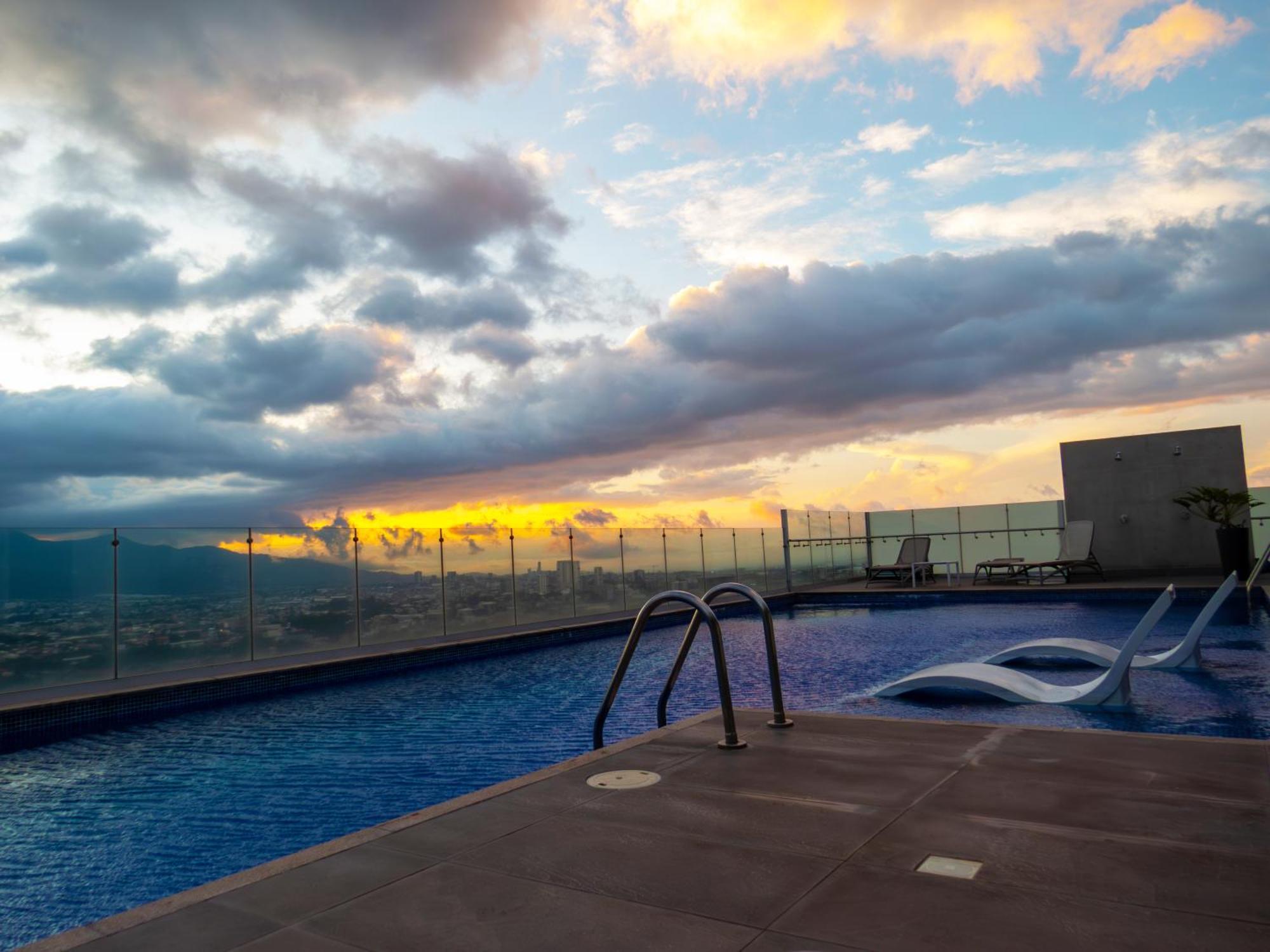 Ifreses, Study Full Equipped Whith Pool, Air- Conditioning, Spectacular View Of The City, Parking With Additional Payment Curridabat Екстериор снимка